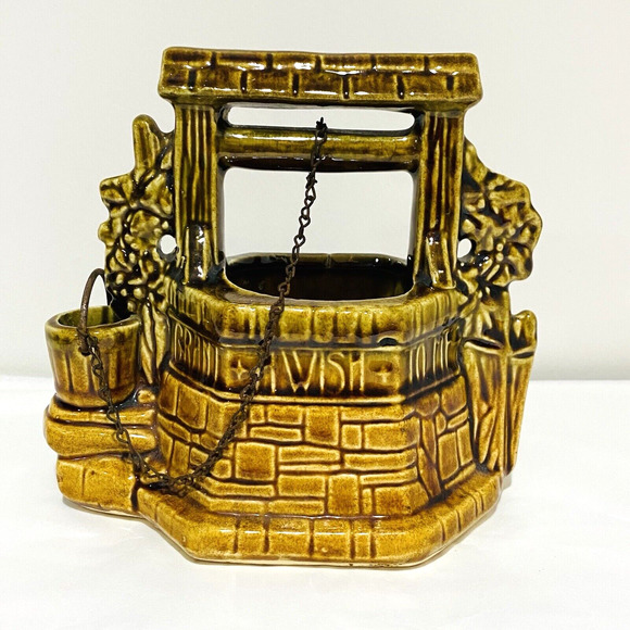 McCoy USA Art Pottery Wishing Well Small Planter Vase with Original Chain - Picture 1 of 9
